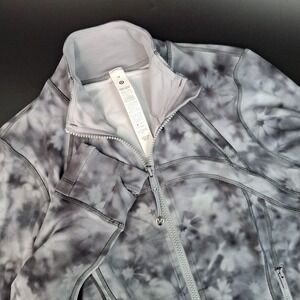 Lululemon Define Cropped Jacket Nulu Size 10 Grey Floral NWT $128